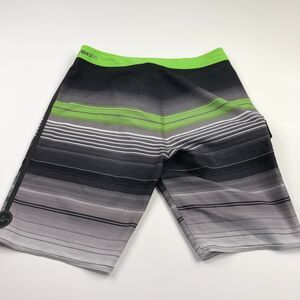 Rip Curl Mirage 31 (Fits 32W) Surf Swim Board Trunk Multicolor 10" Shorts